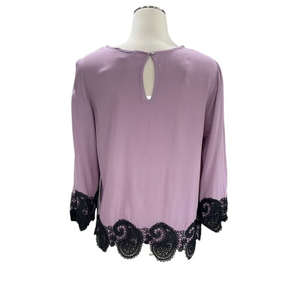 Haute Monde Lavender Blouse Medium Boho Lace Hem Long Sleeve Keyhole Top - Picture 8 of 9